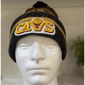 New Era Beanie Cleveland Cavaliers Mens Maroon NBA Knit Hat Cavs NWOT